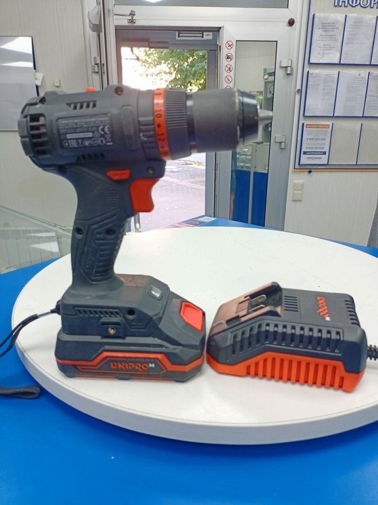 Дешево Dnipro-M cd-201hbc compact 1акб 2ah зп з ломбарду