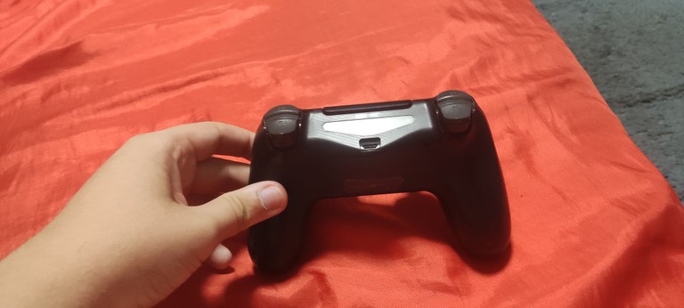 Sony dualshock ps4 Код:null. Изображение 5