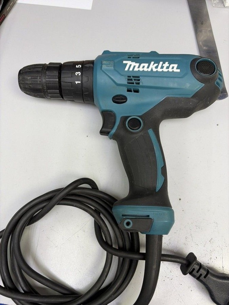 Дешиво Makita HP0300 с ломбарда