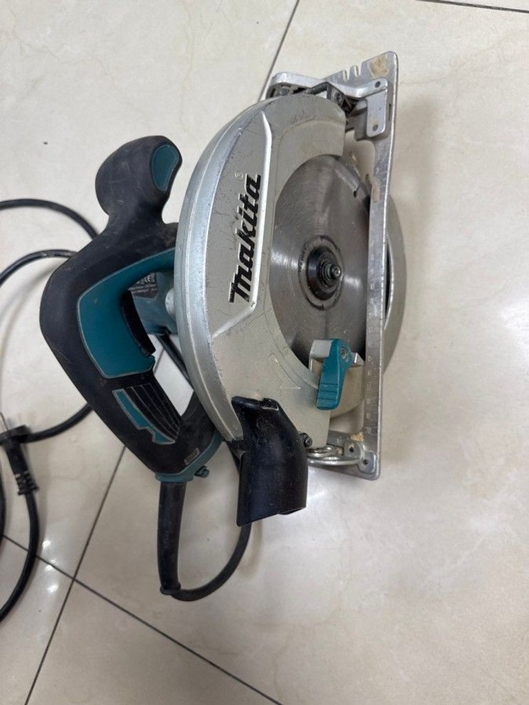 Купити Makita HS7601 Б/У