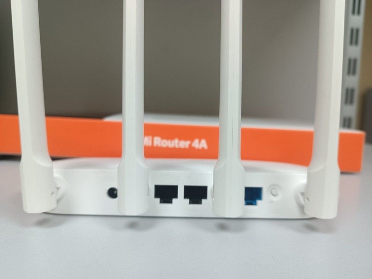 Оголошення Xiaomi mi wifi router 4a Б/У