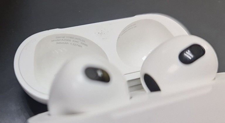 Дешево Apple airpods 3rd generation з ломбарду