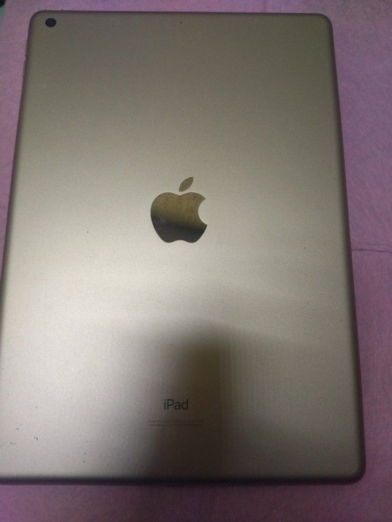 Дешево Apple ipad 8 wifi 32gb 4g з ломбарду