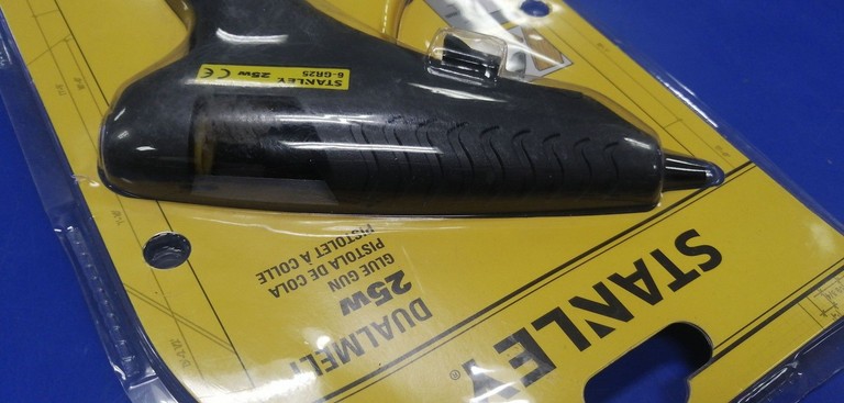 Дешево Stanley DualMelt 6-GR25 з ломбарду