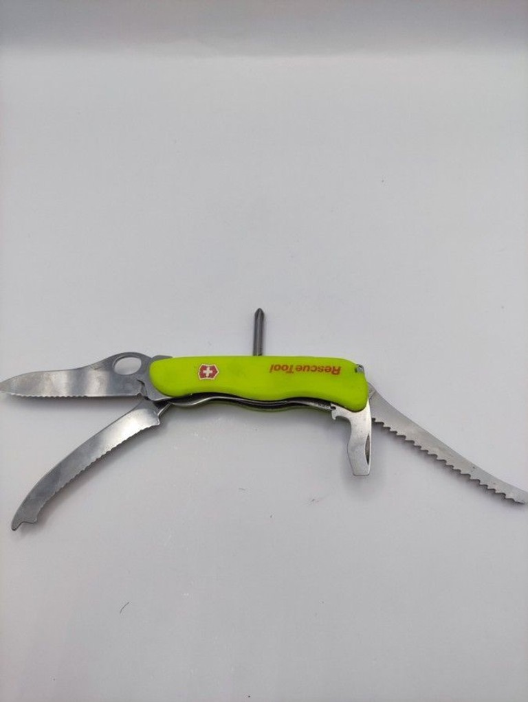 Victorinox RescueTool Blister (0.8623.MWNB1) Код:01-201160725. Изображение 5