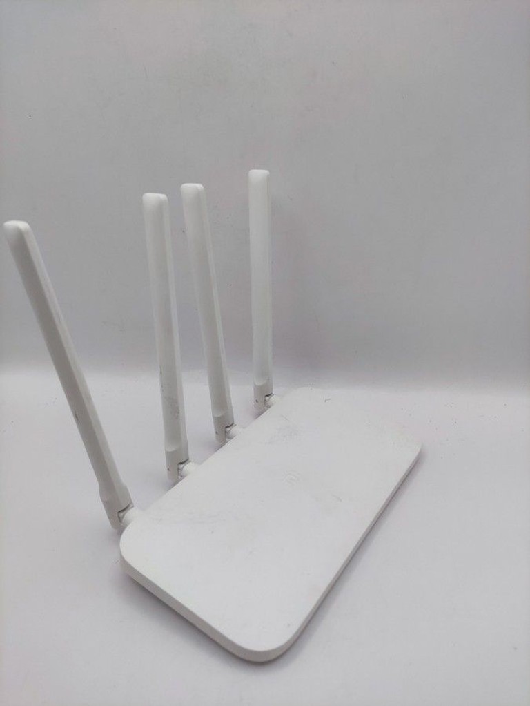 Оголошення Xiaomi mi wifi router 4c global Б/У