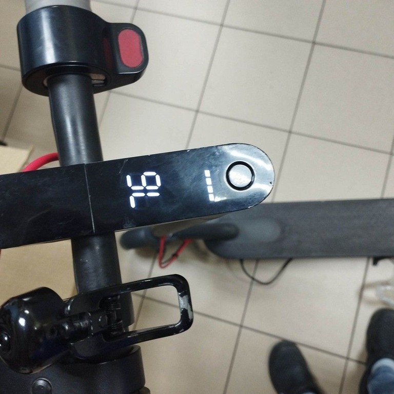 Дешиво Xiaomi mi electric scooter pro с ломбарда