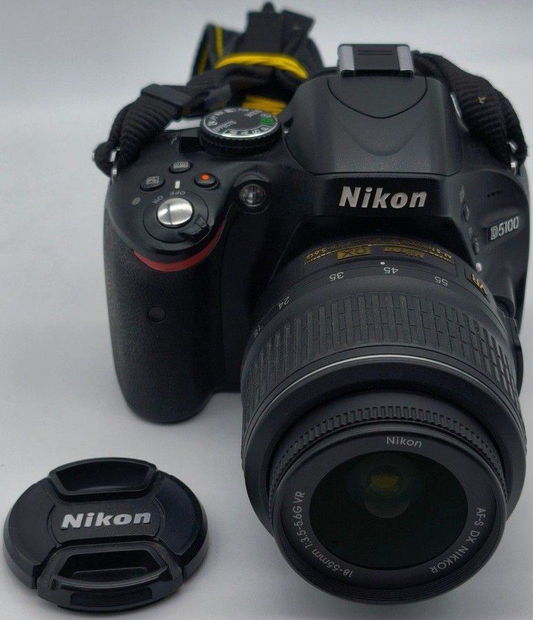 Купить Nikon d5100 + nikon dx af-s nikkor 18-55mm 1:3,5-5,6g vr Б/У