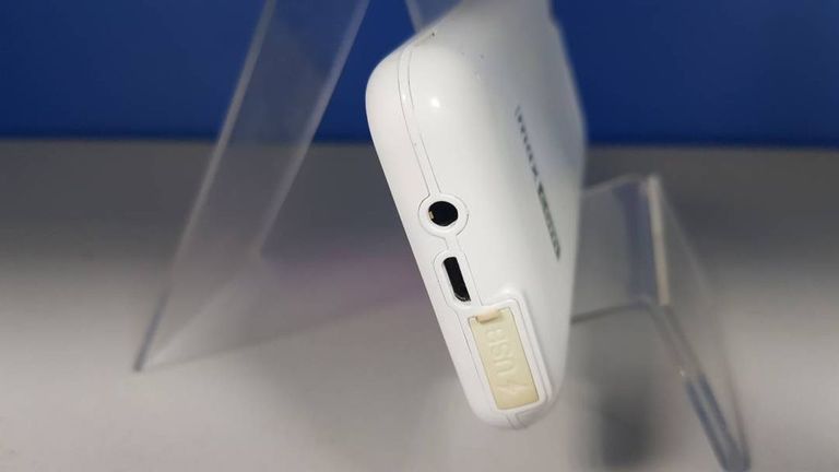 Дешиво Maxcom MM814 White с ломбарда