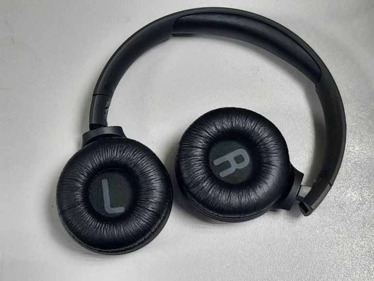 Купити Jbl tune 500bt Б/У