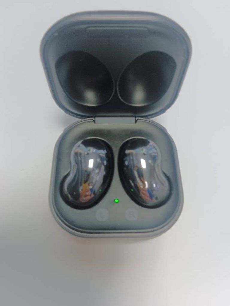 Samsung galaxy buds live