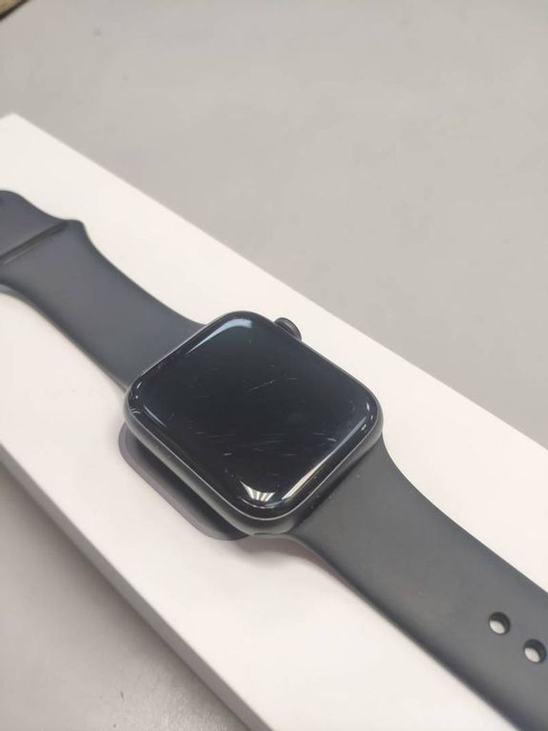 Apple watch series 5 44mm aluminum case