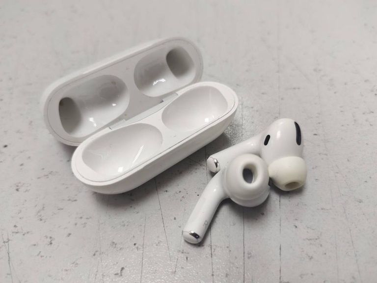 Apple airpods pro a2190,a2084+a2083 2019г