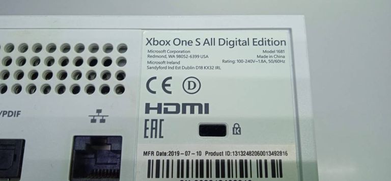 Microsoft Xbox One S 1TB