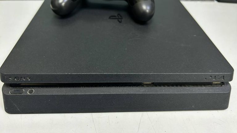 Sony playstation 4 slim 1tb