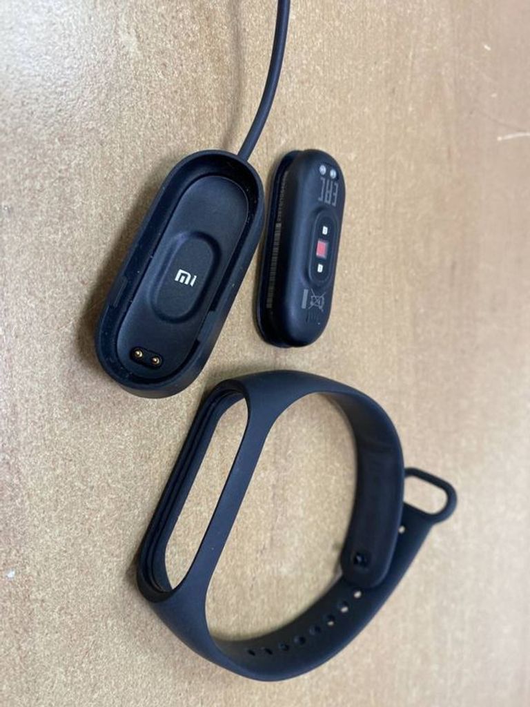 Объявление Xiaomi Mi Smart Band 4 Black Б/У