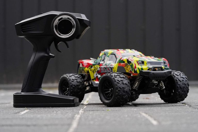 Високошвидкісний радіокерований позашляховик Car, Monster Truck, з дистанційним керуванням 100 м, 45 км/год. Повний привід 4x4/4 Код:null. Зображення 4