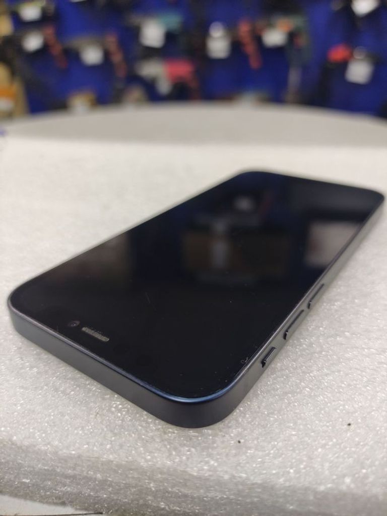 Apple iPhone 12 mini 64GB (PRODUCT)RED Код:01-200489349. Зображення 18