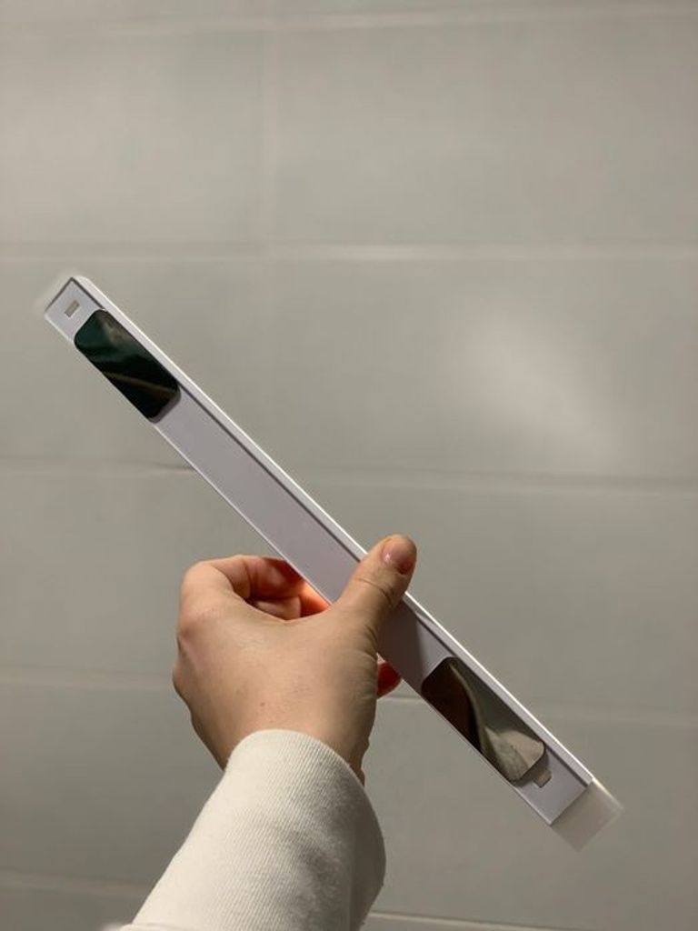 Дешиво LED лампа на магніті с ломбарда