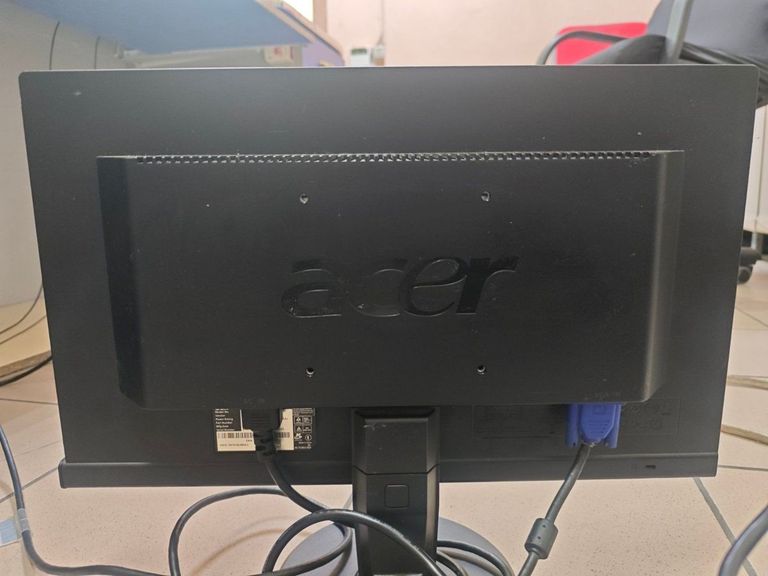 Дешиво Acer p196hqv с ломбарда