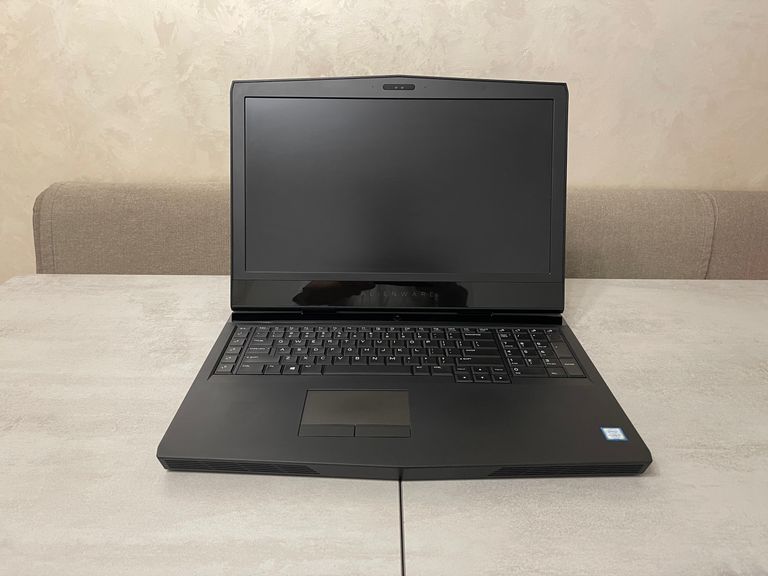 Ігровий ноутбук Dell Alienware 17 R4/i7/16GB/512GB+1TB/GTX 1070 8GB Код:null. Изображение 5