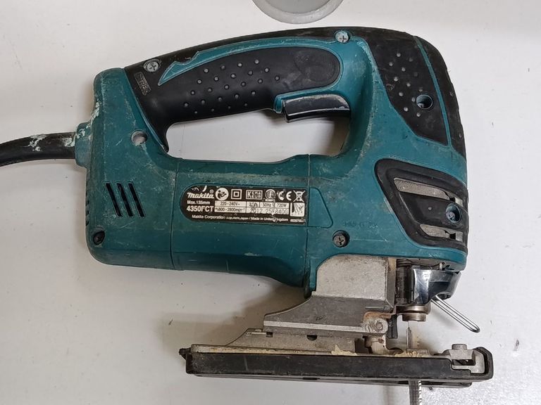 Оголошення Makita 4350FCT Б/У