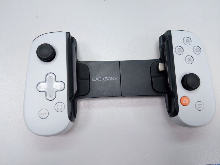 Купить Backbone one – playstation edition for android Б/У