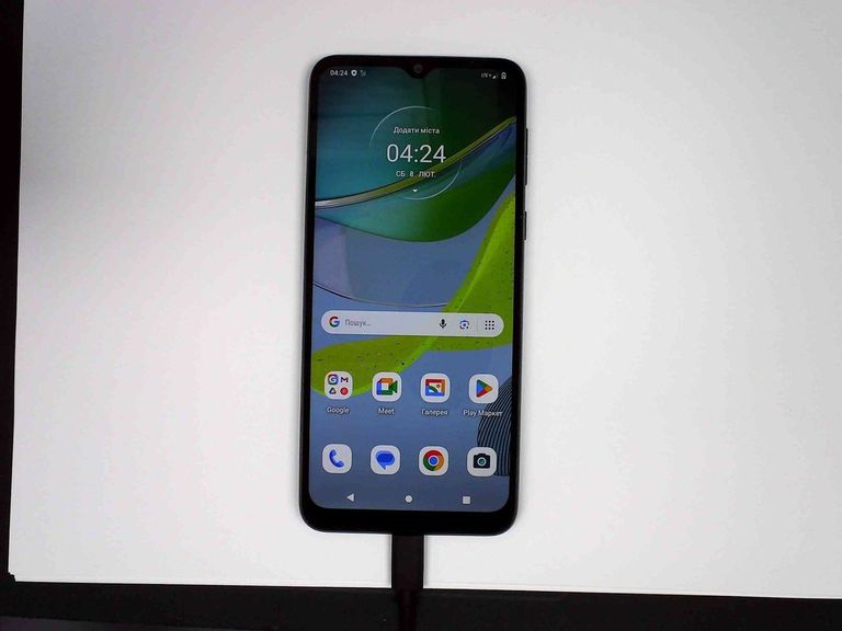 Купить Motorola moto e13 8/128gb xt2345-3 Б/У