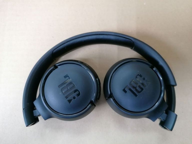 Оголошення JBL Tune 510BT (JBLT510BTBLK) Б/У