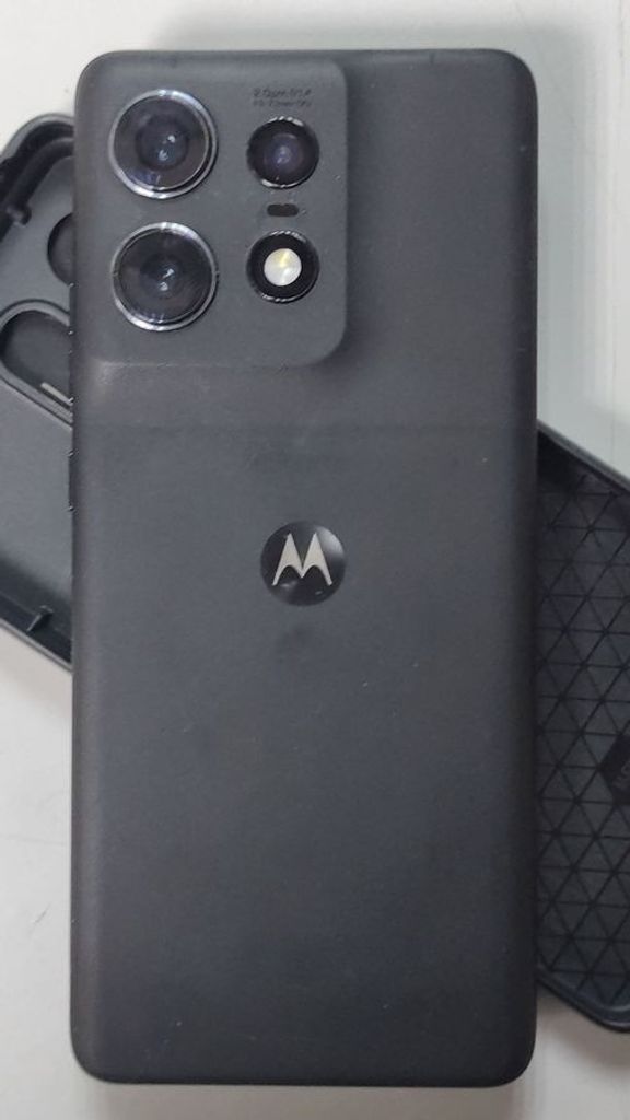 Оголошення Motorola Edge 50 Pro 12/512GB Black Beauty Б/У