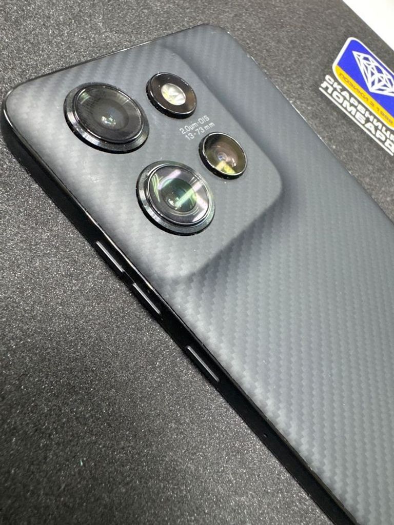 Розпродаж Motorola ThinkPhone 8/256GB Carbon Black (PAWN0018), продавець Техноскарб