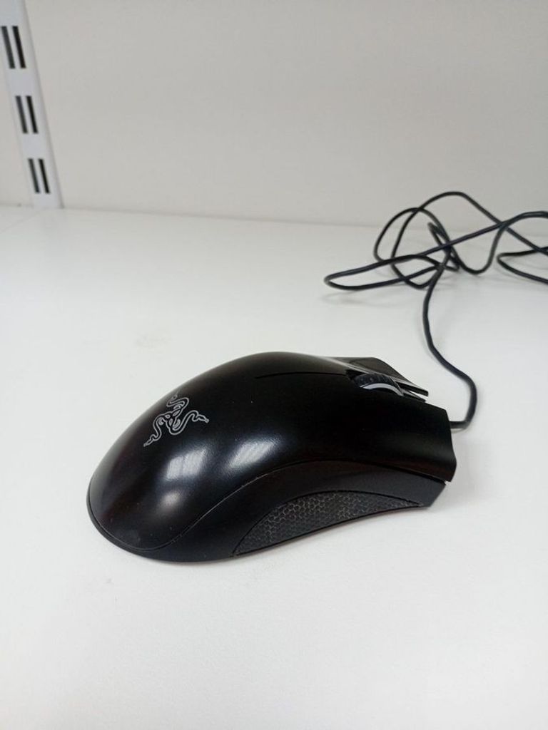 Купити Razer deathadder essential rz01-03850100 Б/У