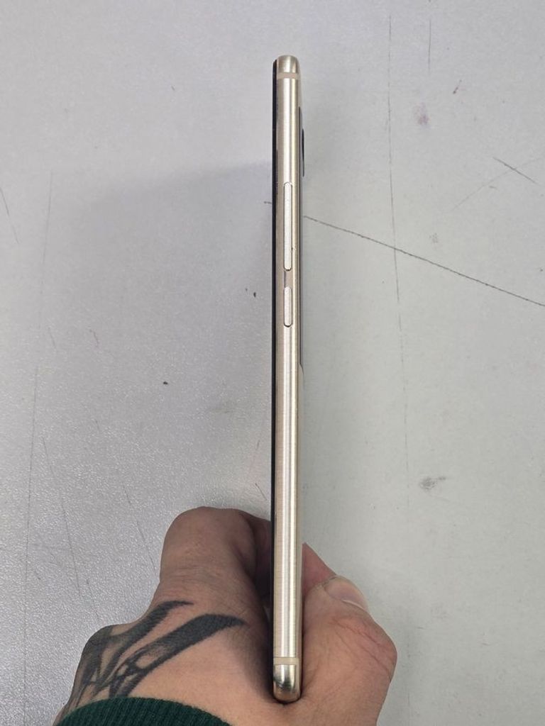 Дешиво Meizu pro 7 plus 6/64gb с ломбарда