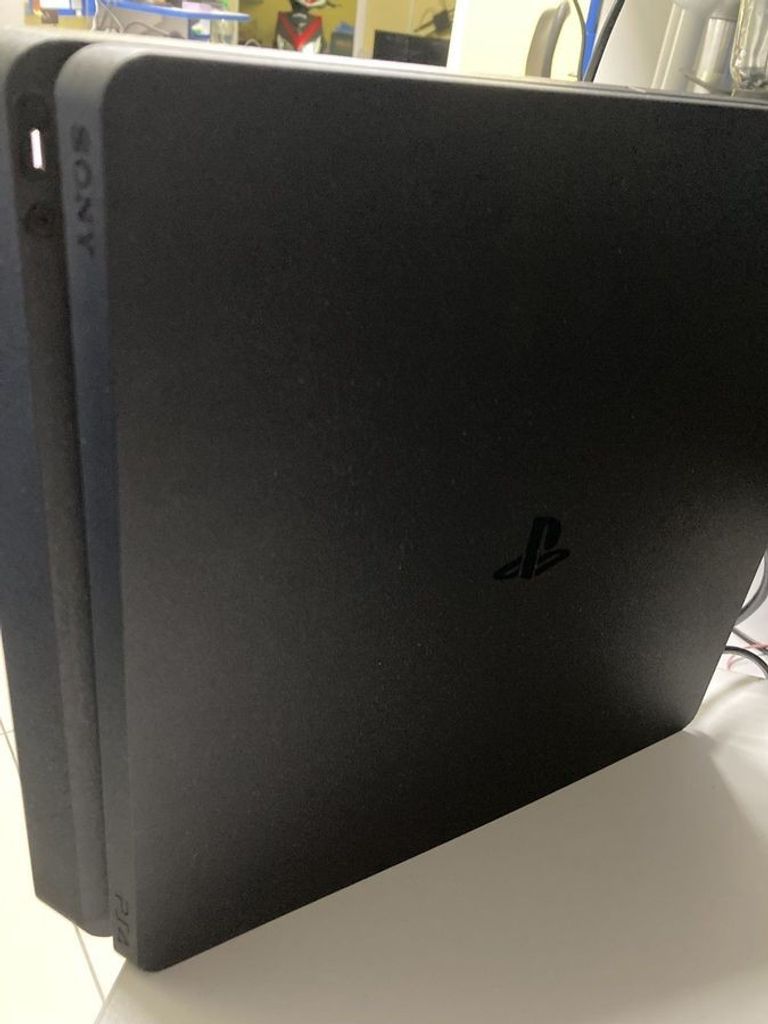 Объявление Sony playstation 4 slim 1tb Б/У