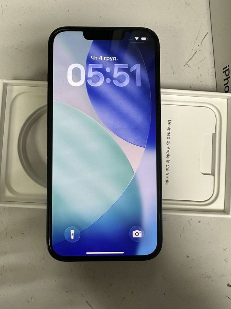 Купити Apple iPhone 13 128GB Blue (MLPK3) Б/У