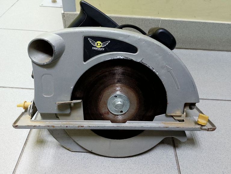 Купити Defiant dcs-210 Б/У