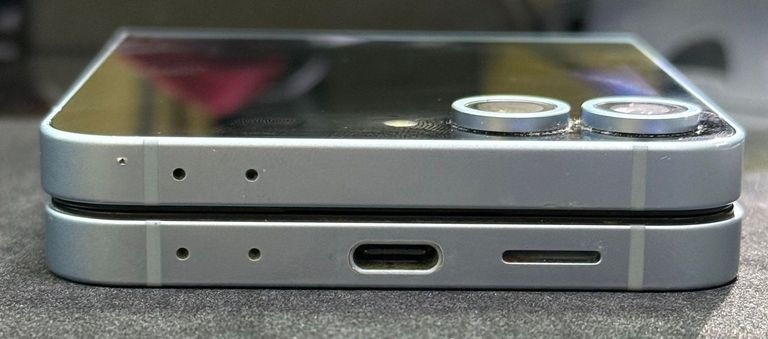 Розпродаж Samsung galaxy flip6 12/256gb, продавець Техноскарб