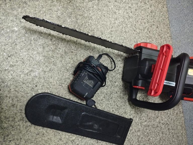 Дешиво Dnipro-M dcs-200bc dual 2акб 4ah зп с ломбарда