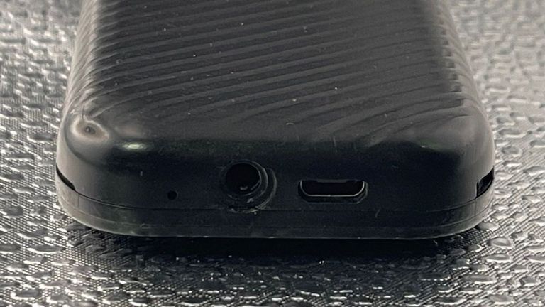 Дешиво 2E e240 2022 с ломбарда