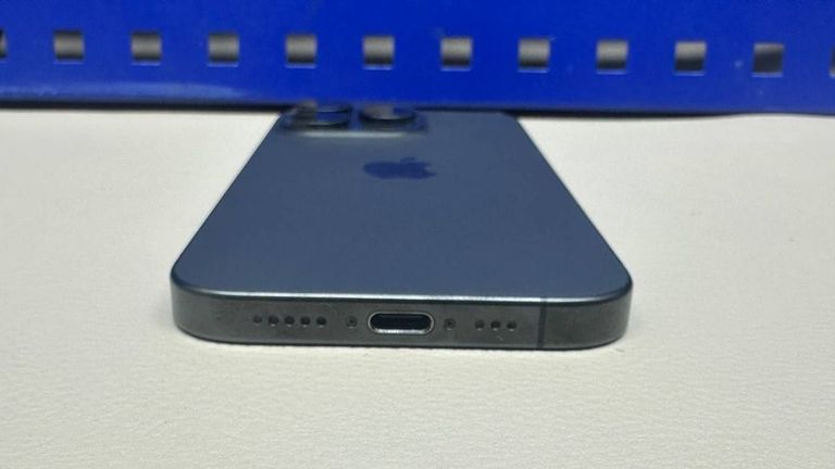 Apple iphone 15 pro 512gb Код:01-200854894. Зображення 12