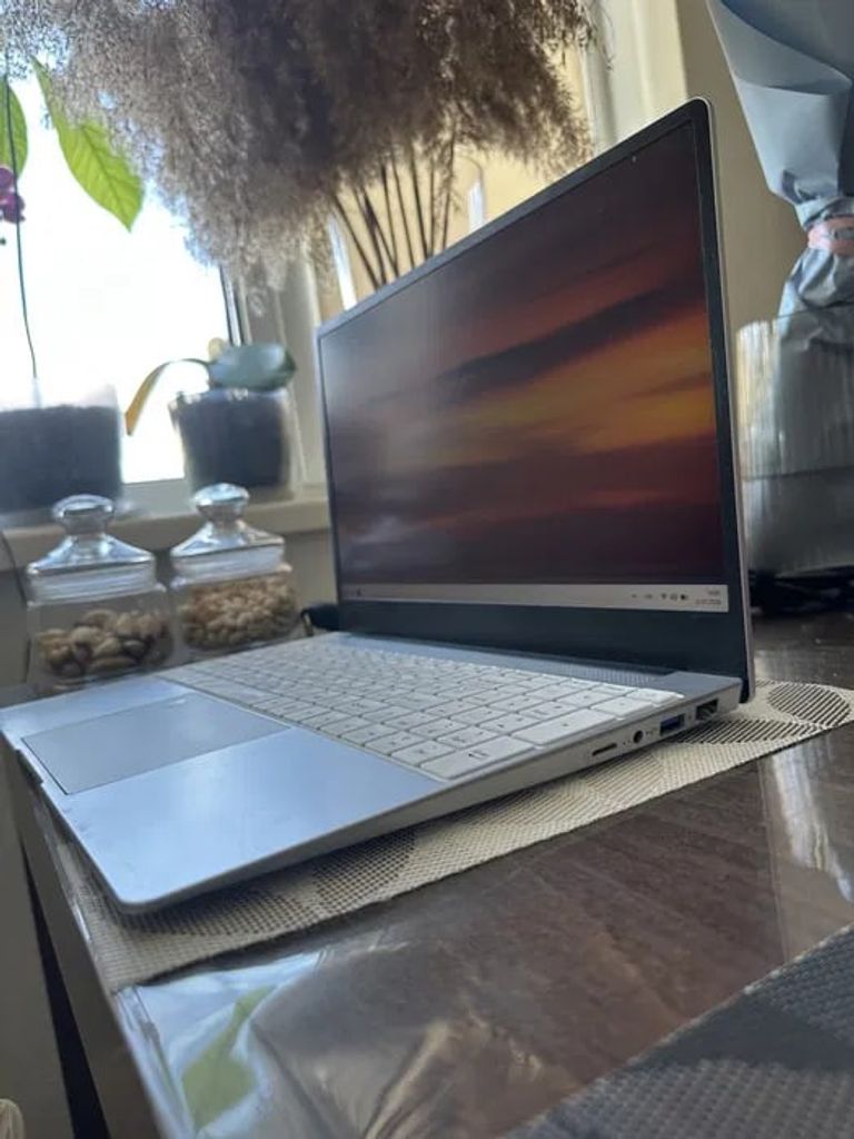 Дешево Fedemer X133 15,6” з ломбарду