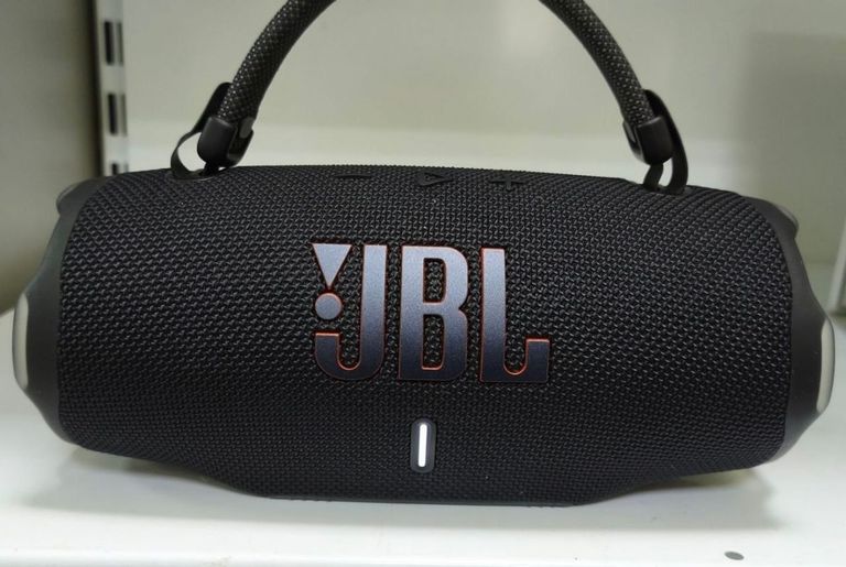 Купить JBL Charge 6 Black Б/У