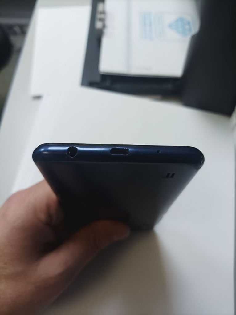Распродажа Samsung a105f galaxy a10 2/32gb, продавец Техноскарб