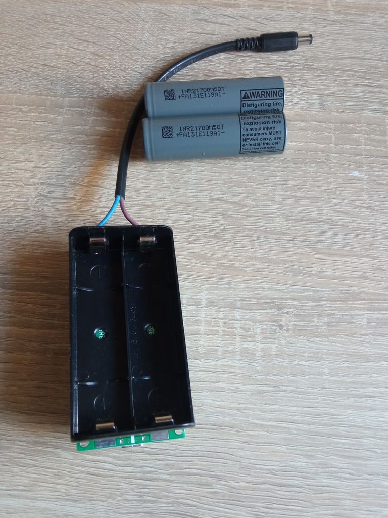 Дешиво onu терміналу АКБ 21700 mini ups 5v/9v/12v с ломбарда