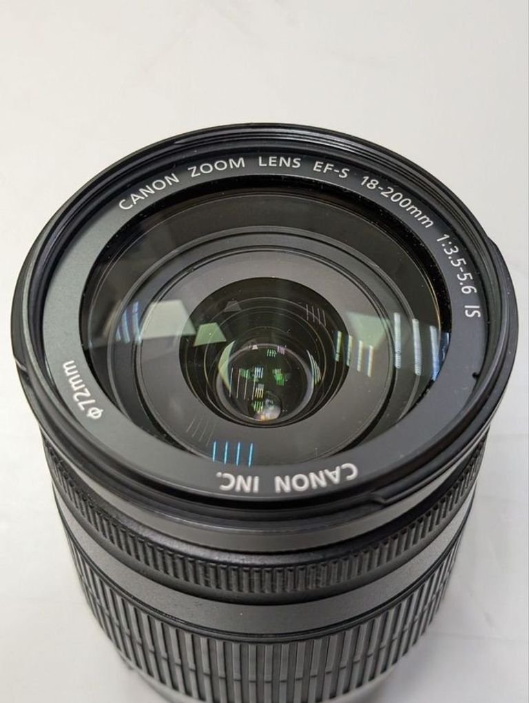 Оголошення Canon ef-s 18-200mm f/3.5-5.6 is Б/У