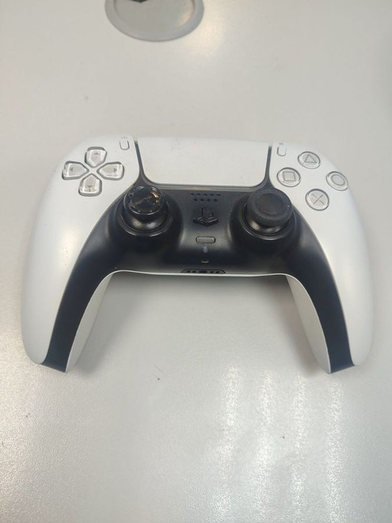 Дешево Sony DualSense Black з ломбарду