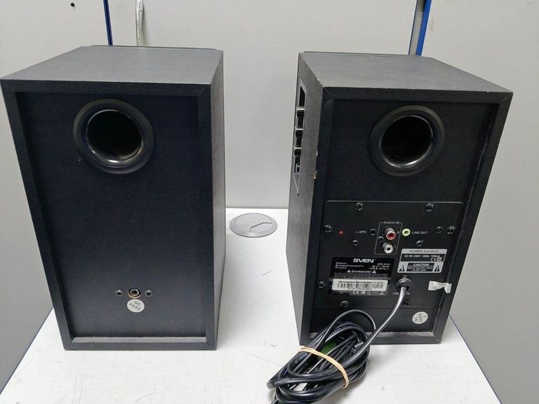 Дешево Sven SPS-611S з ломбарду