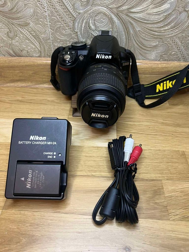 Купить Nikon d3100 nikon nikkor af-s 18-55mm f/3.5-5.6g vr dx Б/У