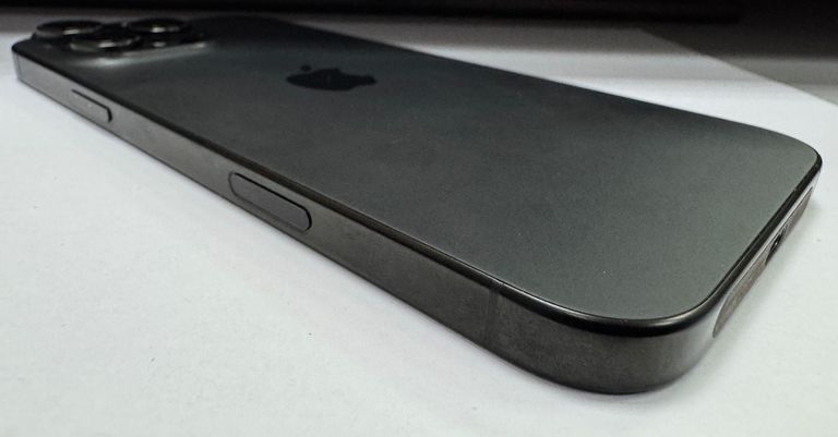 Apple iphone 16 pro max 256gb Код:01-200913837. Зображення 10