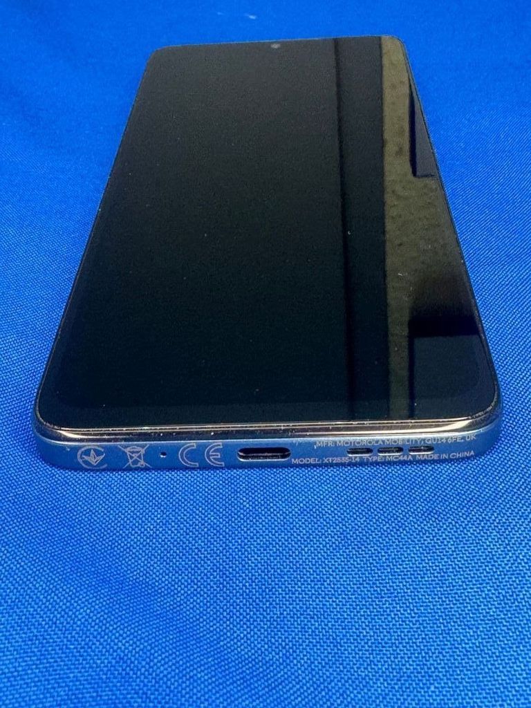 Оголошення Motorola moto g06 4g 4/64gb tendril Б/У